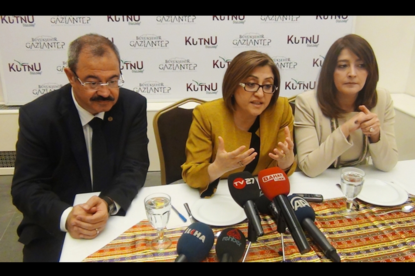 ‘Antep Kutnu Kumaşının Desteklenmesi’ toplantısı düzenlendi ‘Antep Kutnu Kumaşının Desteklenmesi’ toplantısı düzenlendi